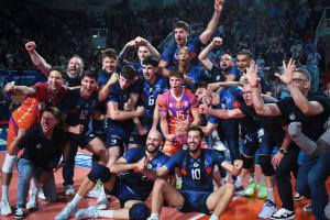 (Miniature) Marmara SpikeLigue : Tours passe à dix