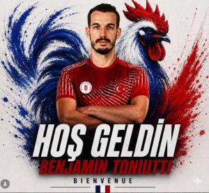 (Miniature) Transferts : Ça bouge pour les Bleu(e)s